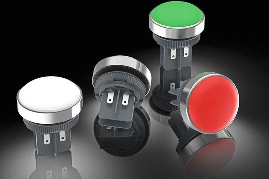 Neue Signalleuchten der Befehlsgeräte-Serie RAFIX 22 FSR zur Anzeige von drei Meldezuständen.