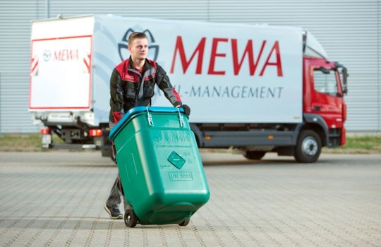 Mewa Textil-Service hat RS Kunststoff, den Hersteller der Mewa-Sicherheitscontainer Sacon, übernommen. Mewa Textil-Service hat RS Kunststoff, den Hersteller der Mewa-Sicherheitscontainer Sacon, übernommen.