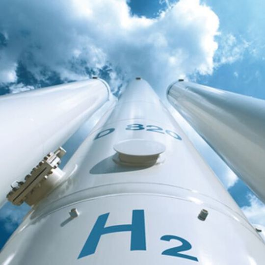 The ambitious project includes superior solutions, such as electrolysis and refueling technologies, which fit well with AGR’s ambitions for an environmentally friendly circular economy. The ambitious project includes superior solutions, such as electrolysis and refueling technologies, which fit well with AGR’s ambitions for an environmentally friendly circular economy.