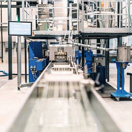 Heroplas outfits its production facilities with two Coperion ZSK twin screw extruders - the ZSK 26 Mc and ZSK 45 Mc. Heroplas outfits its production facilities with two Coperion ZSK twin screw extruders - the ZSK 26 Mc and ZSK 45 Mc.