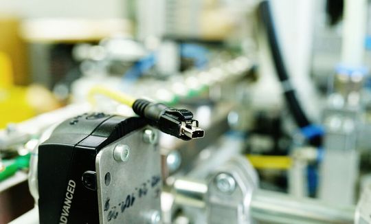 Harting treibt neben der Entwicklung, Standardisierung und dem Portfolioaufbau der T1 Industrial Schnittstelle nach IEC 63171-6 auch den Aufbau eines Single Pair Ethernet Ökosystems. Harting treibt neben der Entwicklung, Standardisierung und dem Portfolioaufbau der T1 Industrial Schnittstelle nach IEC 63171-6 auch den Aufbau eines Single Pair Ethernet Ökosystems.