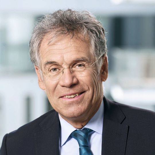 Mathis Kuchejda, Vorsitzender der Analysen-, Bio- und Labortechnik bei Spectaris: „Unabhängig von den wirtschaftlichen Auswirkungen werden uns die mittelbaren Effekte der Corona-Pandemie noch lange beschäftigen.“ Mathis Kuchejda, Vorsitzender der Analysen-, Bio- und Labortechnik bei Spectaris: „Unabhängig von den wirtschaftlichen Auswirkungen werden uns die mittelbaren Effekte der Corona-Pandemie noch lange beschäftigen.“