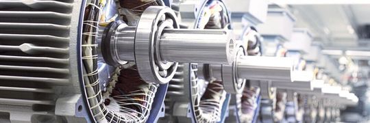 Ökodesign-Richtline überarbeitet: Ab 2021 und dann nochmals 2023 gelten anspruchsvollere Anforderungen an die Energieeffizienz von Niederspannungsmotoren. Ökodesign-Richtline überarbeitet: Ab 2021 und dann nochmals 2023 gelten anspruchsvollere Anforderungen an die Energieeffizienz von Niederspannungsmotoren.