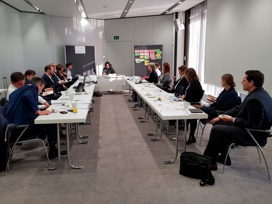 Wie hier bei der Medica 2019 haben sich Clusterorganisationen, Netzwerke und Institutionen aus Deutschland, Österreich und der Schweiz bereits mehrfach getroffen. Mit der „Medtech Cluster Alliance D-A-CH“ stellen die Partner ihre Zusammenarbeit nun auf eine solide Basis. Wie hier bei der Medica 2019 haben sich Clusterorganisationen, Netzwerke und Institutionen aus Deutschland, Österreich und der Schweiz bereits mehrfach getroffen. Mit der „Medtech Cluster Alliance D-A-CH“ stellen die Partner ihre Zusammenarbeit nun auf eine solide Basis.