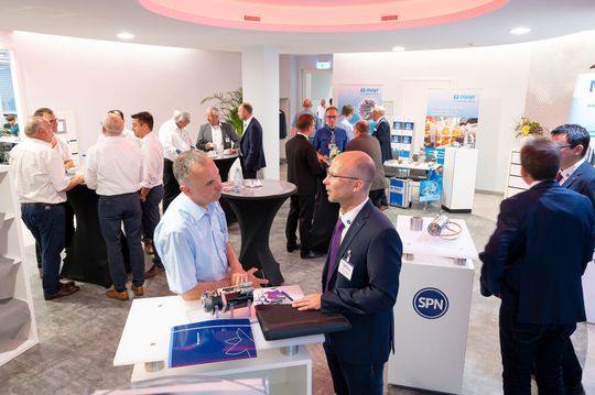 Das Update Antriebstechnik – ein Praxisforum für Konstrukteure – wird von einer Ausstellung begleitet, die Zeit und Raum für Austausch und Diskussion bietet. Im Bild: die Ausstellung auf der Vorgängerveranstaltung – dem Anwendertreff Industriegetriebe. Das Update Antriebstechnik – ein Praxisforum für Konstrukteure – wird von einer Ausstellung begleitet, die Zeit und Raum für Austausch und Diskussion bietet. Im Bild: die Ausstellung auf der Vorgängerveranstaltung – dem Anwendertreff Industriegetriebe.