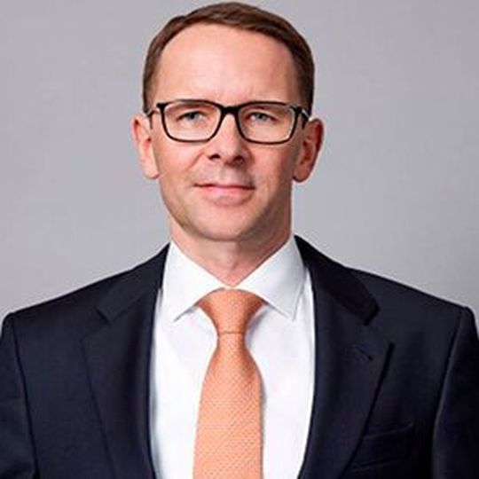 Christian Hartel (50) hat den Vorsitz des Vorstands von Wacker übernommen. Christian Hartel (50) hat den Vorsitz des Vorstands von Wacker übernommen.