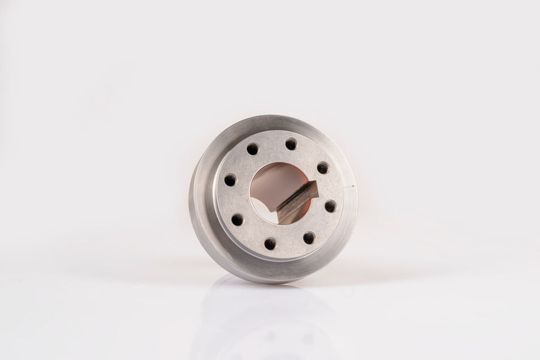 Die Werkstoffe werden je nach Ausführung im Spritz- oder Wirbelsinterverfahren (Tauchen, Fluten, Aufsieben) aufgetragen.