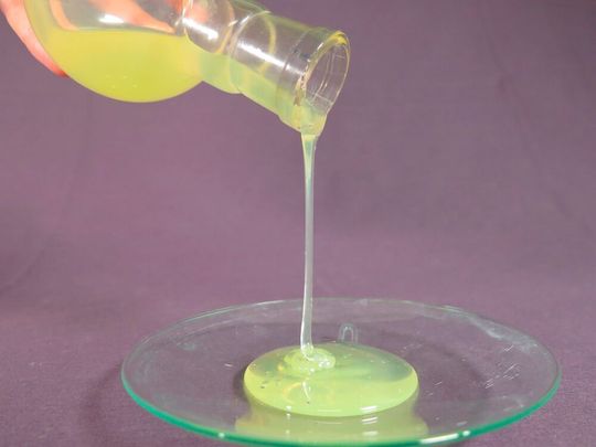 Noch ein Blick auf die sogenannte Spinnmasse, aus denen die zirconiumoxidverstärkten Mullitfasern hergestellt werden können – weitgehend so, wie andere Keramikfasern.