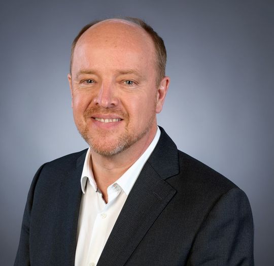 Simon England, CEO der Nuvias Group, verspricht sich von Cloud Distribution einen Zugewinn an Kompetenz. Simon England, CEO der Nuvias Group, verspricht sich von Cloud Distribution einen Zugewinn an Kompetenz.