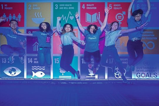Bis 30. Juni 2021 läuft die Bewerbungsphase für den Youth Ag Summit 2021 – eine alle zwei Jahre stattfindende Konferenz, bei der 100 junge Leute im Rahmen eines globalen Forums zusammenarbeiten, um Lösungen für Ernährungssicherheit und eine nachhaltige Landwirtschaft zu entwickeln. Bis 30. Juni 2021 läuft die Bewerbungsphase für den Youth Ag Summit 2021 – eine alle zwei Jahre stattfindende Konferenz, bei der 100 junge Leute im Rahmen eines globalen Forums zusammenarbeiten, um Lösungen für Ernährungssicherheit und eine nachhaltige Landwirtschaft zu entwickeln.