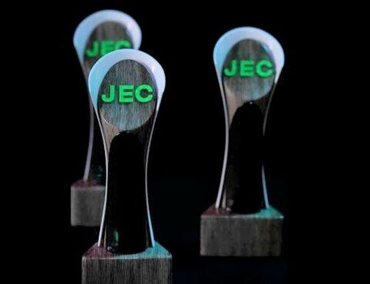 Ausgezeichnet! Covestro hat sich einen JEC Innovation Award sichern können. Die Jury verlieh den Preis in der Kategorie Sustainability. Polyurethan-Infustionsharze für die Fertigung von Windkraftrotoren haben dabei überzeugt. Ausgezeichnet! Covestro hat sich einen JEC Innovation Award sichern können. Die Jury verlieh den Preis in der Kategorie Sustainability. Polyurethan-Infustionsharze für die Fertigung von Windkraftrotoren haben dabei überzeugt.