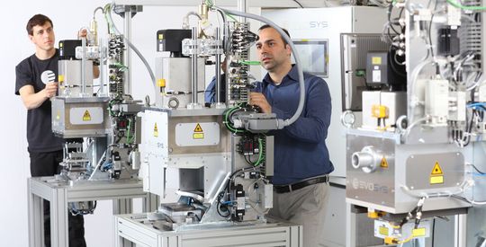 Der Lasermaschinenbauer Evosys hat seine Unternehmensprozesse mithilfe passender CAD-, PDM- und ERP-Software digitalisiert. Der Lasermaschinenbauer Evosys hat seine Unternehmensprozesse mithilfe passender CAD-, PDM- und ERP-Software digitalisiert.