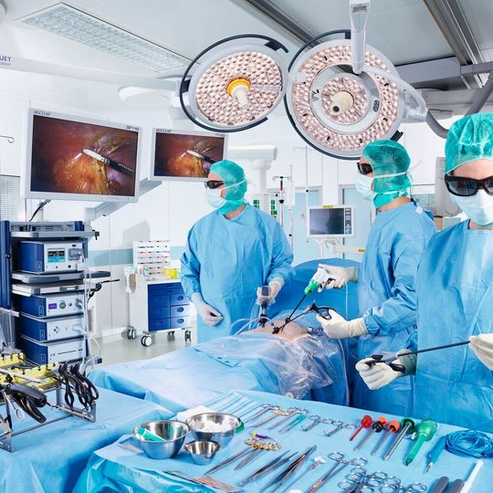 „Deutschland muss ein starker Medizintechnikstandort sein und bleiben“, erklären die drei Medizintechnik-Branchenverbände BV-Med, Spectaris und ZVEI. „Deutschland muss ein starker Medizintechnikstandort sein und bleiben“, erklären die drei Medizintechnik-Branchenverbände BV-Med, Spectaris und ZVEI.