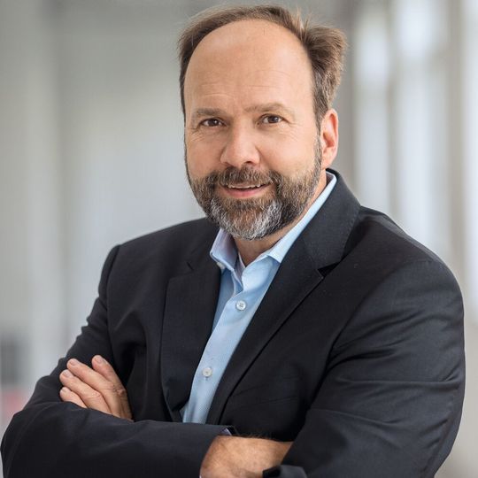 Jens Plachetka, Avnet Integrated: „Wir haben einen sehr frühen Zugriff auf Intels Core-Prozessoren der 11. Generation Tiger Lake H.“ Jens Plachetka, Avnet Integrated: „Wir haben einen sehr frühen Zugriff auf Intels Core-Prozessoren der 11. Generation Tiger Lake H.“