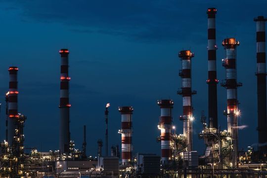 Die Chemieproduktion nahm in den ersten drei Monaten des Jahres deutlich Fahrt auf. Die Chemieproduktion nahm in den ersten drei Monaten des Jahres deutlich Fahrt auf.