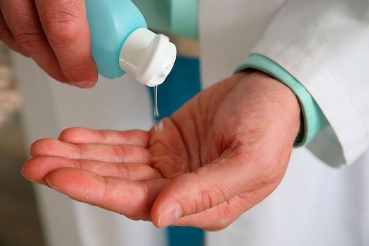 Europäischer Chemieverband: Importe von Handdesinfektionsmitteln verstoßen öfter gegen Chemikalienrecht. Europäischer Chemieverband: Importe von Handdesinfektionsmitteln verstoßen öfter gegen Chemikalienrecht.