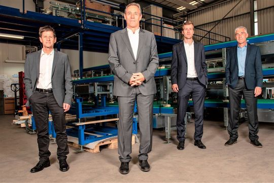 Die Geschäftsleitung von Gilgen Logistics ist mit Ruedi Weber nun komplett! Von links: Peter Nussbaum, Jakob Gilgen, Daniel Gilgen und Ruedi Weber. Die Geschäftsleitung von Gilgen Logistics ist mit Ruedi Weber nun komplett! Von links: Peter Nussbaum, Jakob Gilgen, Daniel Gilgen und Ruedi Weber.