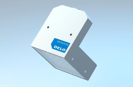 Extraanfertigung! Delo hat für einen Player aus der Halbleiterindustrie die modulare UV-Aushärtungslampe Delolux 203 entwickelt. Einige Besonderheiten bietet sie. Extraanfertigung! Delo hat für einen Player aus der Halbleiterindustrie die modulare UV-Aushärtungslampe Delolux 203 entwickelt. Einige Besonderheiten bietet sie.