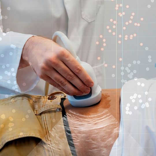Durch technologische Fortschritte, wie hochintegrierte Elektronikkomponenten und KI-Verfahren, entstanden dedizierte mobile Ultraschallsysteme für die Anwendung in Bereichen der klassischen Diagnostik. Durch technologische Fortschritte, wie hochintegrierte Elektronikkomponenten und KI-Verfahren, entstanden dedizierte mobile Ultraschallsysteme für die Anwendung in Bereichen der klassischen Diagnostik.