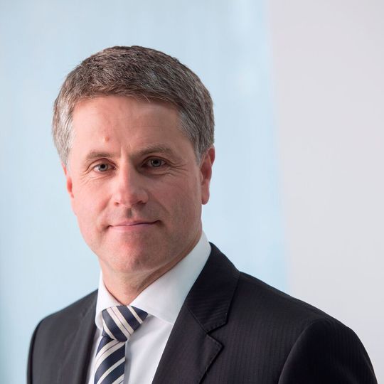 Steffen Frenck, Giesecke+Devrient: „Die eSIMs bieten große Vorteile für die Verbraucher und sind genauso sicher wie klassische SIM-Karten.“ Steffen Frenck, Giesecke+Devrient: „Die eSIMs bieten große Vorteile für die Verbraucher und sind genauso sicher wie klassische SIM-Karten.“