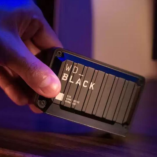 Die WD_BLACK-Produkte sind vor allem für PC- und Konsolenspieler gedacht. Die WD_BLACK-Produkte sind vor allem für PC- und Konsolenspieler gedacht.