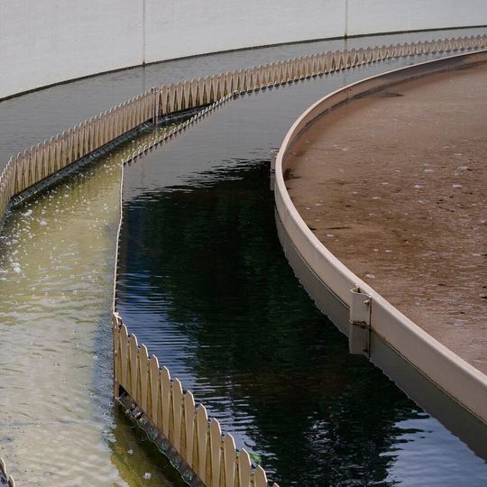 Aus einer Tonne Klärschlamm könnten sich bis zu 100 Kilogramm Wasserstoff herstellen lassen. Aus einer Tonne Klärschlamm könnten sich bis zu 100 Kilogramm Wasserstoff herstellen lassen.