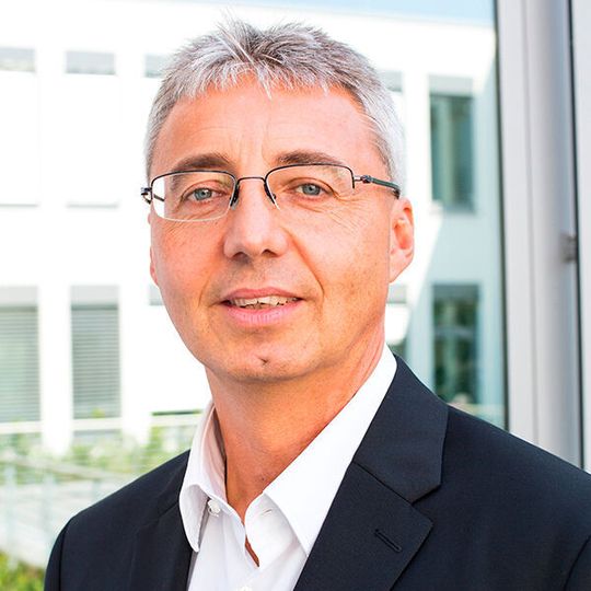 Der Autor: Jürgen Hamm ist Solutions Architect SAP bei NetApp Der Autor: Jürgen Hamm ist Solutions Architect SAP bei NetApp