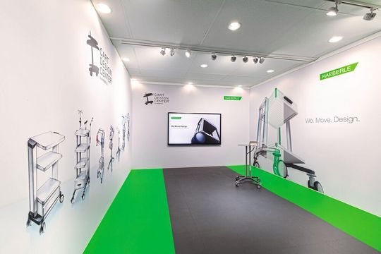 Das neue Haeberle Cart Design Center schafft einen Raum für interaktiven und informativen Austausch mit den Kunden. Das neue Haeberle Cart Design Center schafft einen Raum für interaktiven und informativen Austausch mit den Kunden.