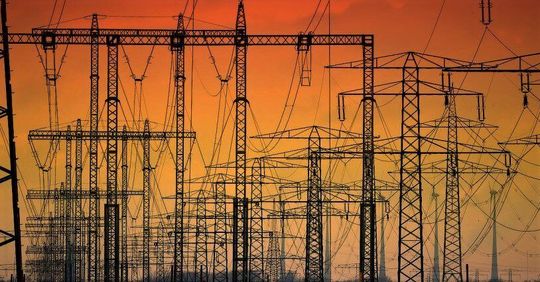 Seit sich Deutschland mit regenerativem Strom versorgt, geht die Stabilität des Stromnetzes immer wieder in die Knie. Im Projekt Synergie haben Wissenschaftler nun berechnet, wie deutsche Unternehmen dagegen angehen könnten. Seit sich Deutschland mit regenerativem Strom versorgt, geht die Stabilität des Stromnetzes immer wieder in die Knie. Im Projekt Synergie haben Wissenschaftler nun berechnet, wie deutsche Unternehmen dagegen angehen könnten.