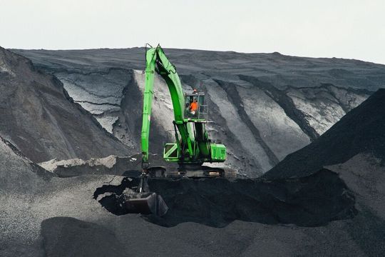 The ash byproduct from coal-fired power plants has similar elemental concentrations to raw ores. The ash byproduct from coal-fired power plants has similar elemental concentrations to raw ores.