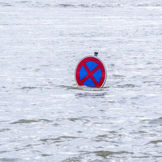 Am 14. Juli 2021 ist es aufgrund der erhöhten Niederschlagsmengen zu Einschränkungen im Bereich der zentralen Abwasserbehandlungsanlage im Werkteil Hürth des Chemieparks Knapsack gekommen. Am 14. Juli 2021 ist es aufgrund der erhöhten Niederschlagsmengen zu Einschränkungen im Bereich der zentralen Abwasserbehandlungsanlage im Werkteil Hürth des Chemieparks Knapsack gekommen.