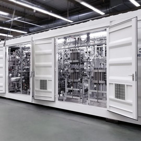 Industrielle Power-to-Liquid Anlage Industrielle Power-to-Liquid Anlage