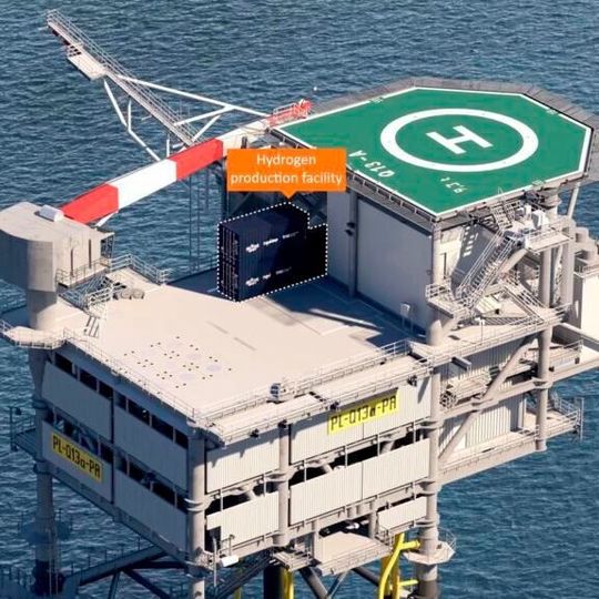 Die von den Offshore-Windturbinen erzeugte Elektrizität wird zum Betrieb der Wasserstoffanlage auf der Plattform Q13a-A verwendet. Die von den Offshore-Windturbinen erzeugte Elektrizität wird zum Betrieb der Wasserstoffanlage auf der Plattform Q13a-A verwendet.