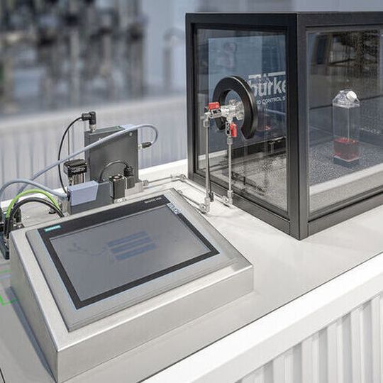 The compressed air-operated two-substance nozzle allows safe, easily adjustable disinfection. The spectrum ranges from packaging materials to demanding pharmaceutical applications. The compressed air-operated two-substance nozzle allows safe, easily adjustable disinfection. The spectrum ranges from packaging materials to demanding pharmaceutical applications.
