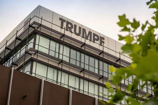 Trumpf started the new fiscal year with stable sales and very good incoming orders. Trumpf started the new fiscal year with stable sales and very good incoming orders.
