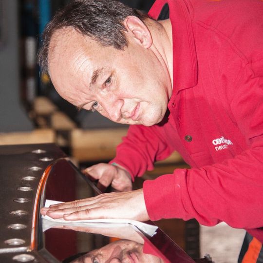 Professional die body cleaning carried out by Oerlikon Neumag restores items virtually to their original state. Professional die body cleaning carried out by Oerlikon Neumag restores items virtually to their original state.