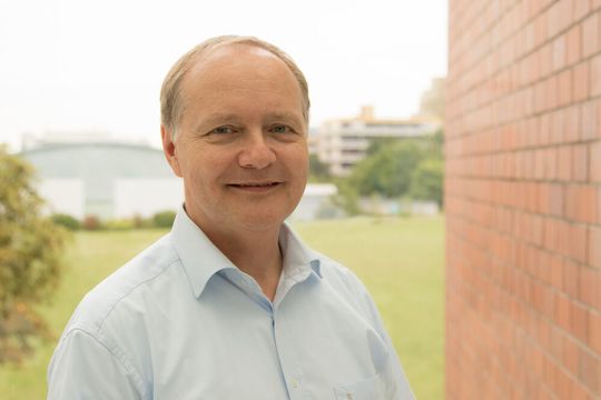 Dr. Thomas Dietrich, CEO des IVAM Fachverband für Mikrotechnik: „Mit dem IVAM Hightech Summit zeigen wir seit 2017 einmal im Jahr, welche Konzepte und Ideen die führenden Köpfe der Branche gerade erarbeiten und was erfolgreich in Produkte umgesetzt werden kann.“ Dr. Thomas Dietrich, CEO des IVAM Fachverband für Mikrotechnik: „Mit dem IVAM Hightech Summit zeigen wir seit 2017 einmal im Jahr, welche Konzepte und Ideen die führenden Köpfe der Branche gerade erarbeiten und was erfolgreich in Produkte umgesetzt werden kann.“