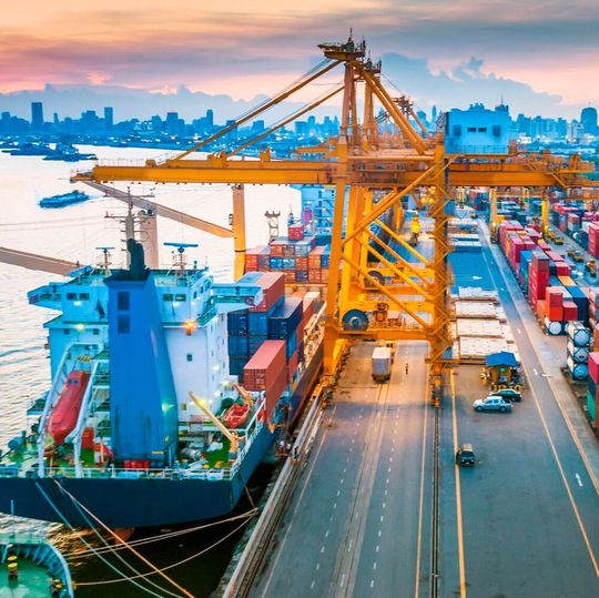 In der Logistik ist steter Wandel an der Tagesordnung. Um bei unerwarteten Änderungen schnell reagieren zu können, helfen neue Technologien. In der Logistik ist steter Wandel an der Tagesordnung. Um bei unerwarteten Änderungen schnell reagieren zu können, helfen neue Technologien.