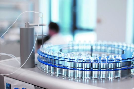 Abb.1: In einem halbautomatisierten Screening-Prozess lässt sich der TOC-Wert bestimmen – ein bewährter Parameter der Qualitätsüberwachung. Abb.1: In einem halbautomatisierten Screening-Prozess lässt sich der TOC-Wert bestimmen – ein bewährter Parameter der Qualitätsüberwachung.