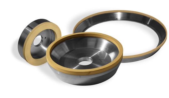 PCX-Prime ist in allen gängigen Korngrößen, Formen und Abmessungen als Topf- und Umfangsscheibe erhältlich.