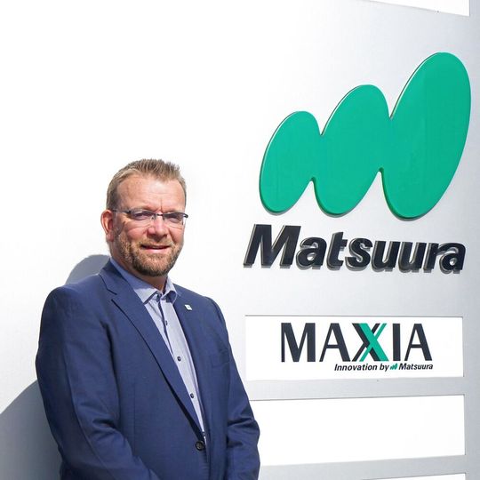 Simon Chappell wird Geschäftsführer der neu aufgestellten Matsuura Europe GmbH. Seit 1. Juli ist er schon Geschäftsführer der deutschen Niederlassung. Simon Chappell wird Geschäftsführer der neu aufgestellten Matsuura Europe GmbH. Seit 1. Juli ist er schon Geschäftsführer der deutschen Niederlassung.