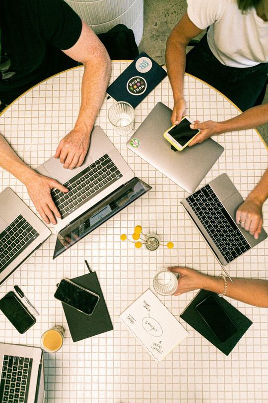 Beschleunigte digitale Transformation wird sich auch im Marketing noch stärker auswirken. Beschleunigte digitale Transformation wird sich auch im Marketing noch stärker auswirken.