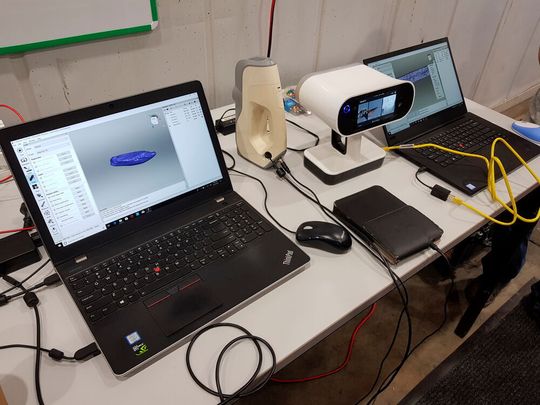 Das Scannen und Modellieren liefert digitale Volumenkörper.