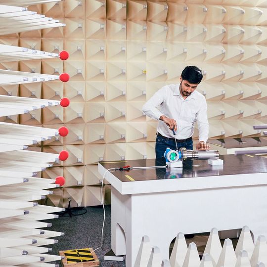 Die Mitarbeitenden von Endress+Hauser sollen ihre Innovationskraft entfalten können. Die Mitarbeitenden von Endress+Hauser sollen ihre Innovationskraft entfalten können.