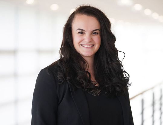 „Wir haben das Ziel, dass die Unternehmen rausgehen und sagen: Diesen Trend habe ich erkannt, daran muss ich festhalten“: Marena Hauser ist seit 2019 bei Medical Mountains als Projektmanagerin tätig und beim Hype-Cycle zuständig für die Organisation. „Wir haben das Ziel, dass die Unternehmen rausgehen und sagen: Diesen Trend habe ich erkannt, daran muss ich festhalten“: Marena Hauser ist seit 2019 bei Medical Mountains als Projektmanagerin tätig und beim Hype-Cycle zuständig für die Organisation.