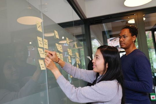Unternehmen suchen häufig nach nicht computergestützten Methoden zur Projektplanung. Unternehmen suchen häufig nach nicht computergestützten Methoden zur Projektplanung.
