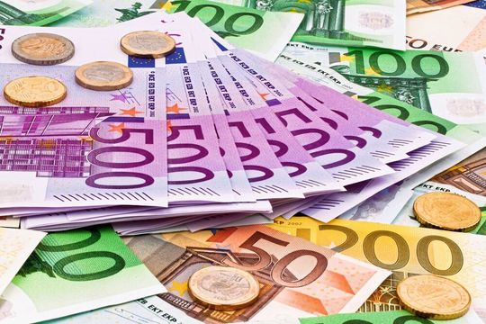 Unter bestimmten Umständen müssen Betriebe das bereits erhaltene Kurzarbeitergeld zurückzahlen. Unter bestimmten Umständen müssen Betriebe das bereits erhaltene Kurzarbeitergeld zurückzahlen.