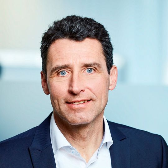 Mithilfe von Threat Intelligence will Robert Blank, neuer Regional Sales Manager bei Digital Shadows, den Partnern einen Informationsvorsprung bei der Verteidigung gegen Cyberbedrohungen verschaffen. Mithilfe von Threat Intelligence will Robert Blank, neuer Regional Sales Manager bei Digital Shadows, den Partnern einen Informationsvorsprung bei der Verteidigung gegen Cyberbedrohungen verschaffen.