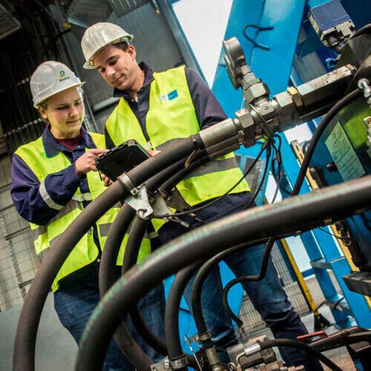 Maintenance work also includes checking and repairing the insulation. Maintenance work also includes checking and repairing the insulation.