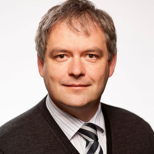 Prof. Dr. Siegfried Waldvogel, Sprecher des Profilbereichs „Susinno Science“ (Sustainable Chemistry as the Key to Innovation in Resource-efficient Science in the Anthropocene) der JGU. Prof. Dr. Siegfried Waldvogel, Sprecher des Profilbereichs „Susinno Science“ (Sustainable Chemistry as the Key to Innovation in Resource-efficient Science in the Anthropocene) der JGU.